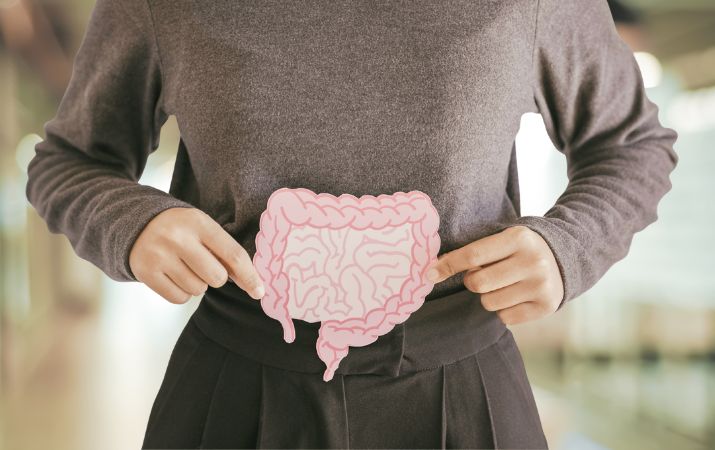 Darstellung des Darms als Symbol für Darmkrebs und verbesserte Heilungschancen durch moderne Medizin